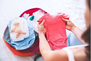 Какую одежду покупать малышам